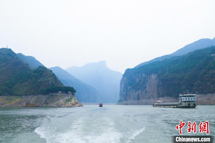 一場巡河“找茬”行動，何以巡出碧水東流的長江？
