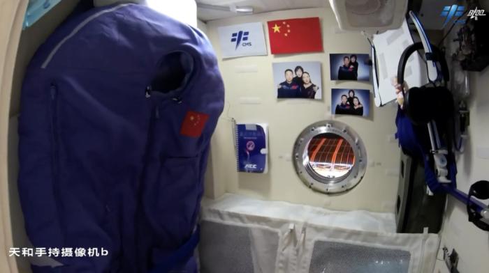 航天員的睡眠區。圖片來源：中國載人航天工程辦公室官方微信