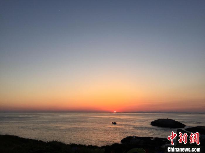浙江海域一景?！×植?攝
