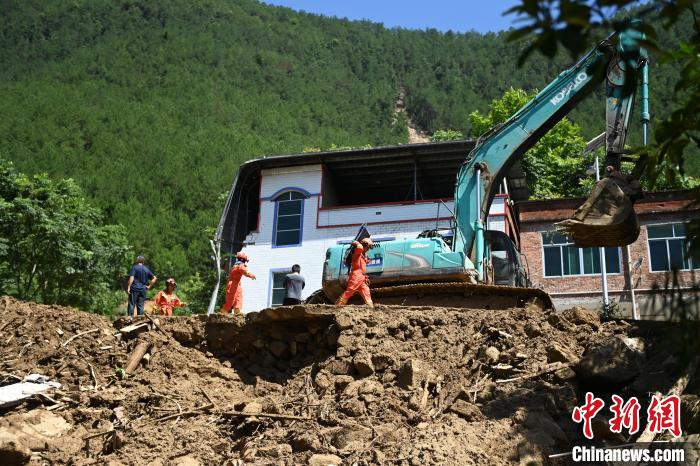 重慶19個區縣310個鄉鎮（街道）遭受洪澇、地質災害
