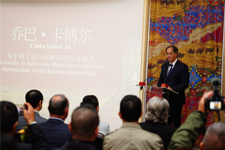 匈牙利文化與創新部副國務秘書喬巴·卡博爾。布達佩斯中國文化中心供圖