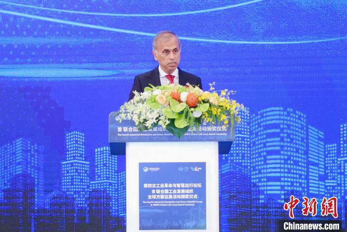 聯合國駐華協調員常啟德發表演講。