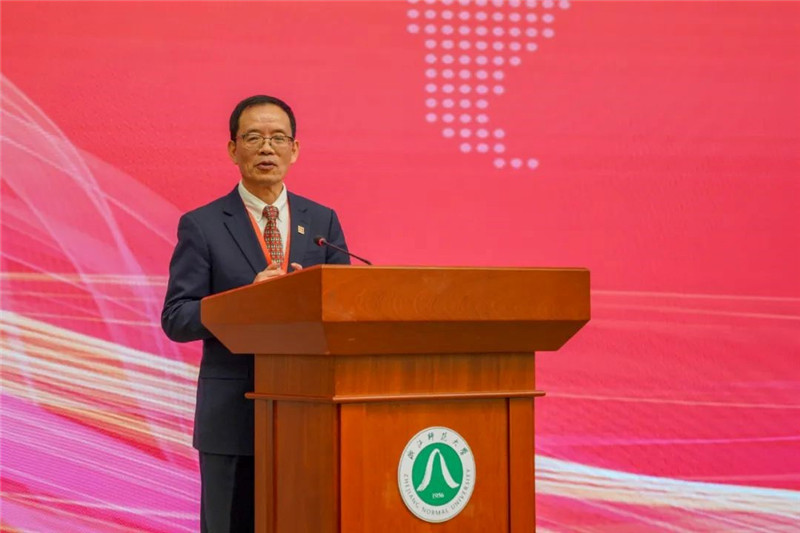 國務院學位委員會區域國別學學科評議組秘書長、浙江師范大學非洲研究院（非洲區域國別學院）院長劉鴻武致辭。主辦方供圖
