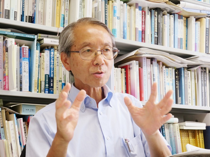 日本創價大學教授高橋強接受人民網采訪。（視頻截圖）