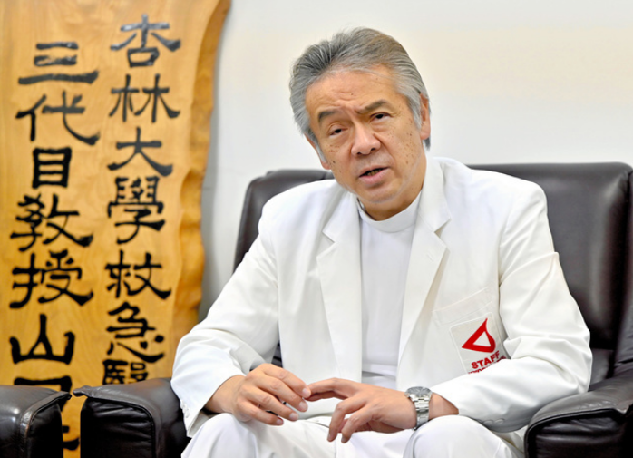 日本杏林大學醫學部教授山口芳裕。（圖片來源：《朝日新聞》）
