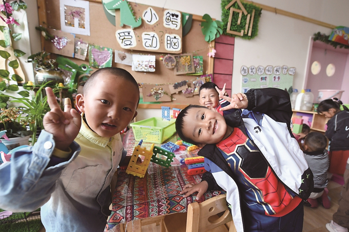 江蘇援建的拉薩市江蘇實驗幼兒園，所有師資在江蘇接受培訓，打造具有江蘇水準的優質學前教育資源。 本報記者 萬程鵬 攝