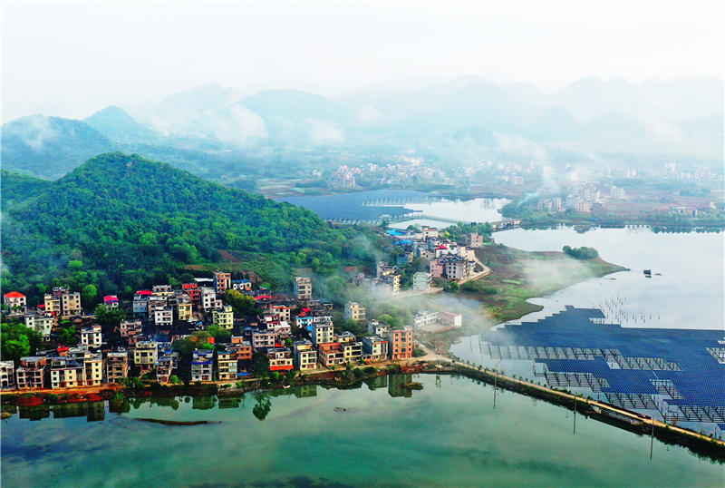 湖南省郴州市嘉禾縣千家洞水庫風光。黃春濤攝