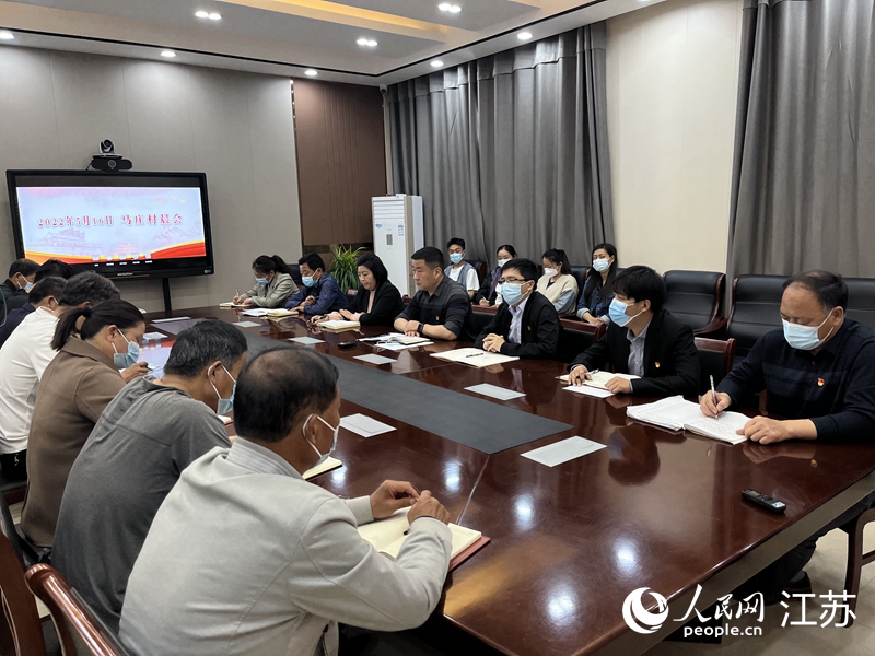 馬莊村以晨會開啟一天的工作。人民網 閆峰攝