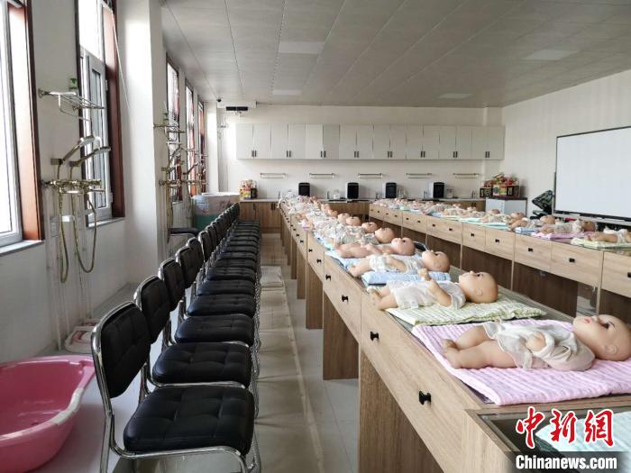 由人社部重點幫扶打造的“天鎮保姆”，已成為全國知名的勞務輸出品牌?！》尔惙?攝