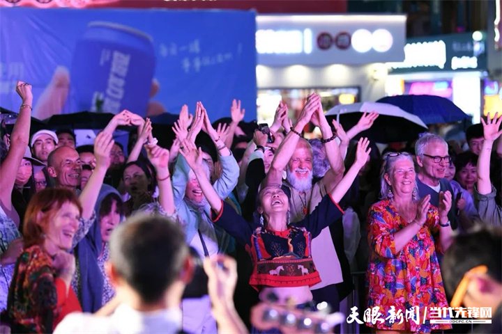 貴陽路邊音樂節。圖片來源于南明區融媒體中心