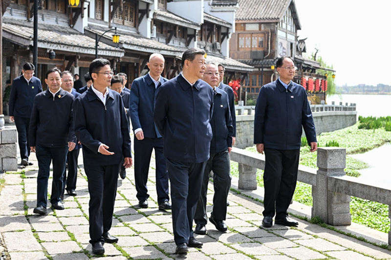 2024年3月19日，習近平總書記在湖南常德河街考察。