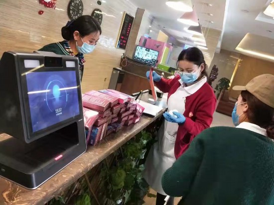 （12.22衛生健康·配圖）黃河源頭，醫(6504218)-20201222103729.jpg