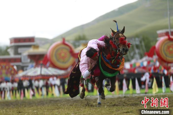 青海玉樹：70年，幸福生活如格?；ň`放
