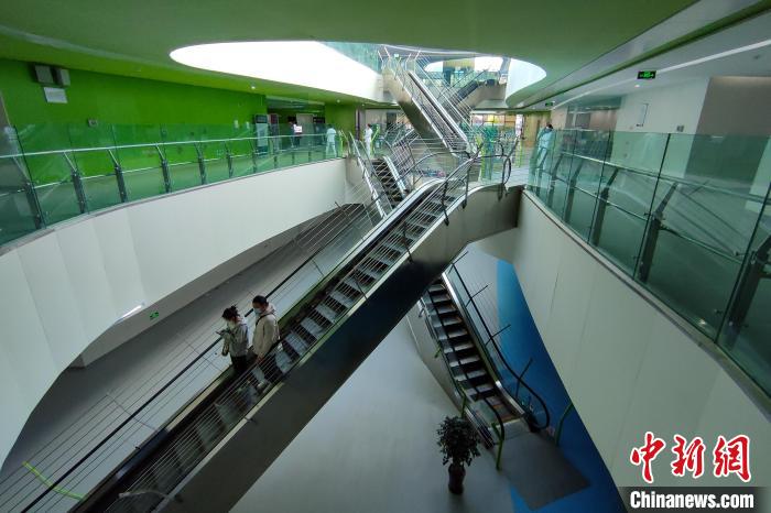 圖為西藏自治區婦產兒童醫院內景?！〗w波 攝