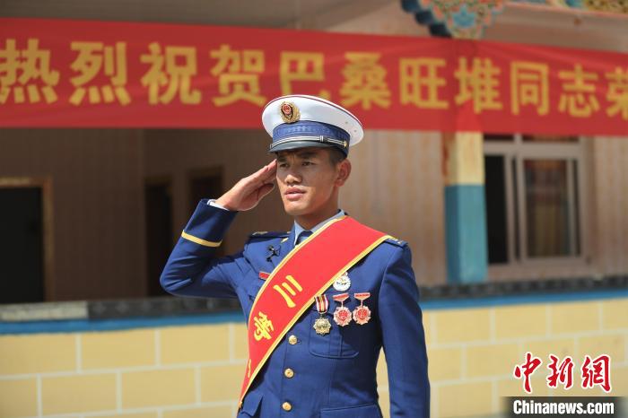 護西藏“江南”森林生態安全、提升專業技能兩位消防員獲個人三等功