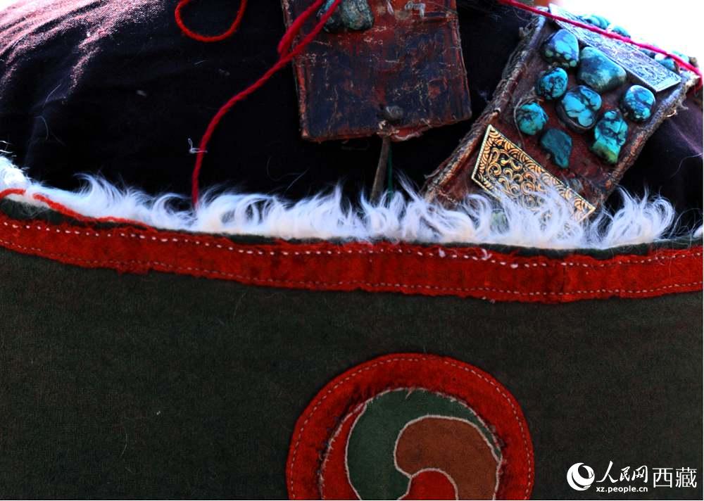 “飛天服飾”細節展示。 人民網 李海霞攝