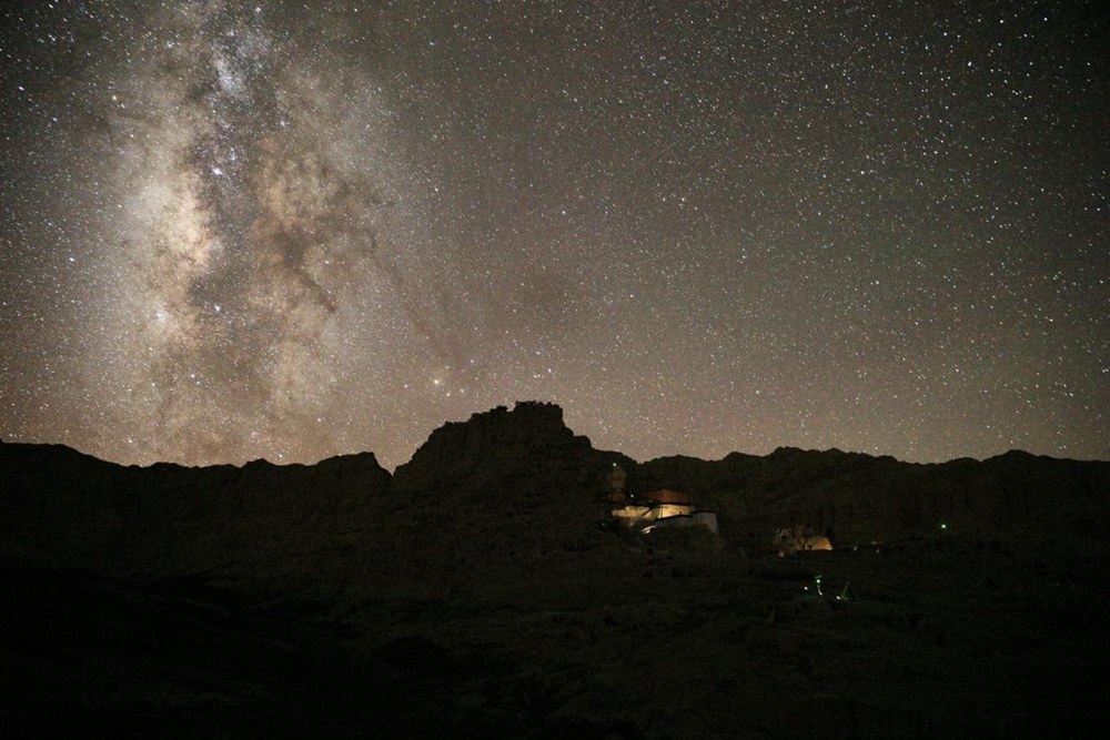 阿里暗夜星空。旦真次旦攝