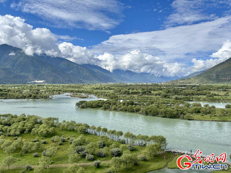 我們的家園丨【組圖】 綠水青山入畫，“金山銀山”筑起