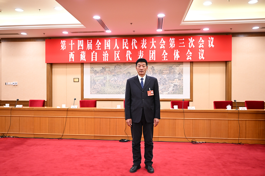 全國人大代表、國網拉薩供電公司城區供電服務中心帶電作業保電班副班長扎西尼瑪。次吉美朵攝