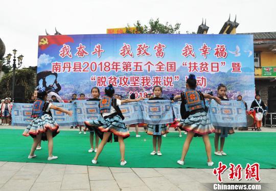廣西聚力攻堅多舉措助易地搬遷貧困戶搭乘致富快車