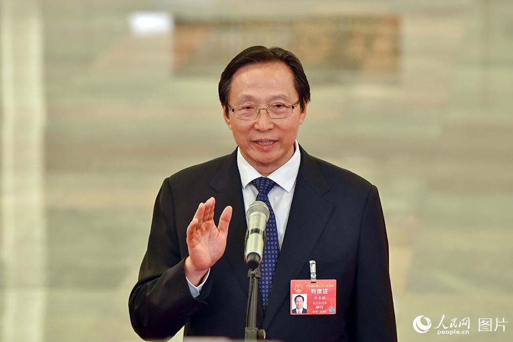 農業農村部部長韓長賦回答記者提問。