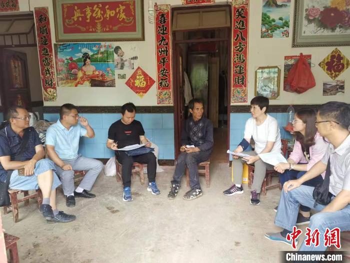 徐欣：與晴隆共同打好脫貧硬仗的中央統戰部干部