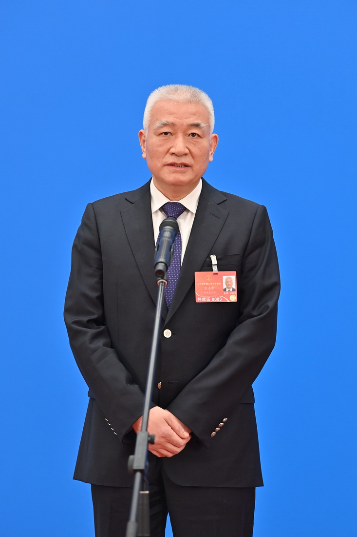 這是科學技術部部長王志剛通過網絡視頻方式接受采訪。新華社記者 李鑫 攝